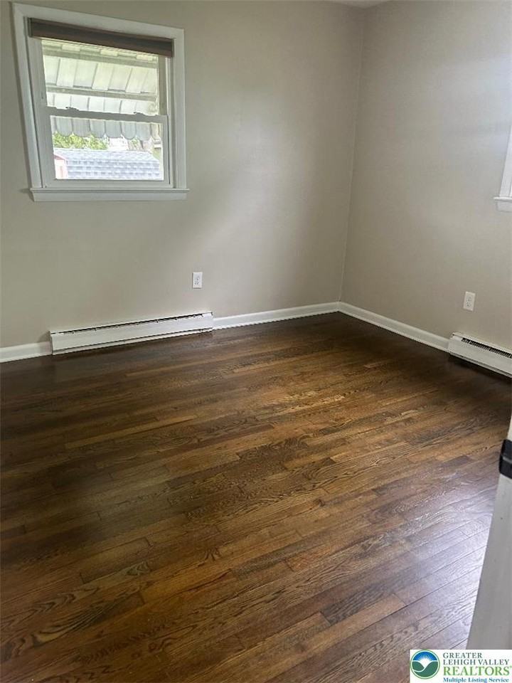 858 N Van Buren St - Photo 6 of 7