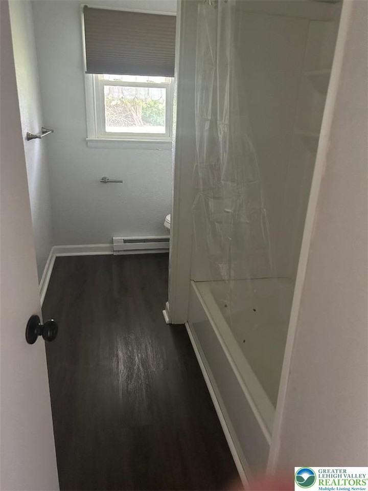 858 N Van Buren St - Photo 7 of 7