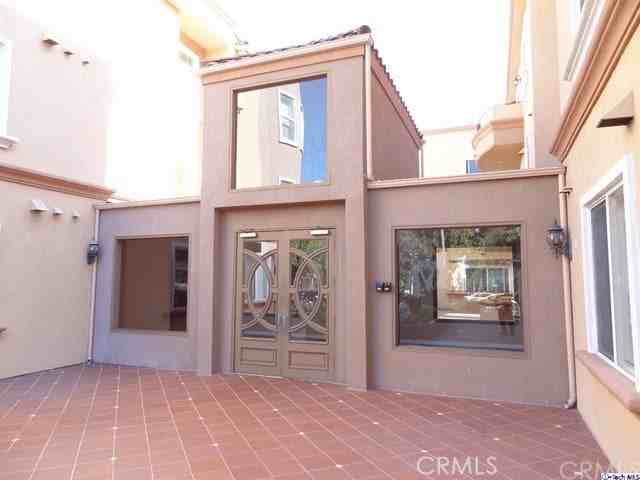 414 E Valencia Ave - Photo 3 of 28