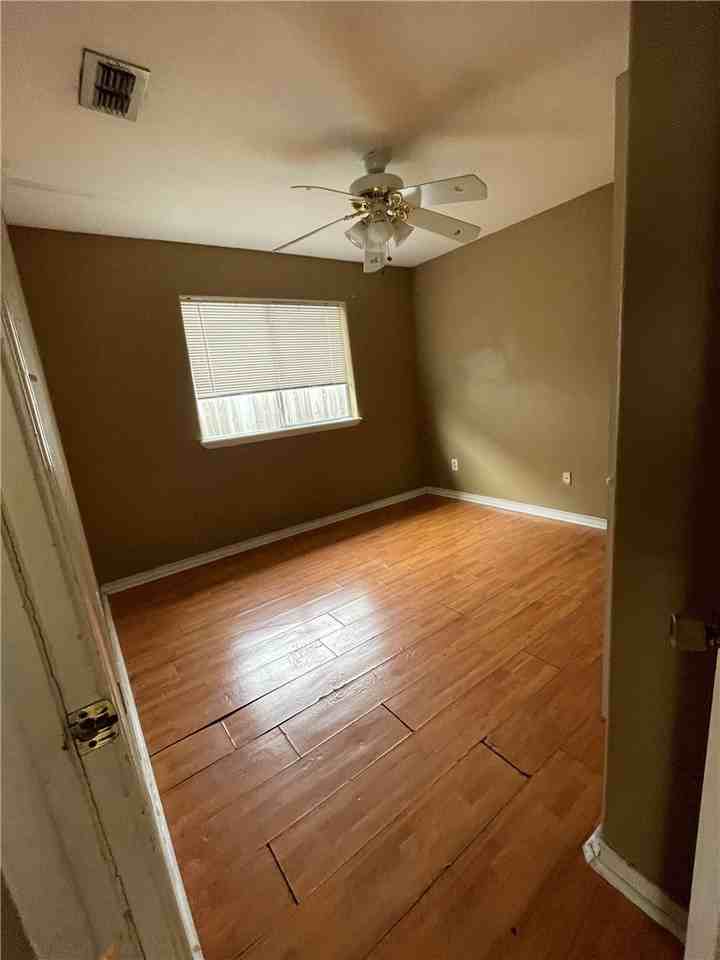 7910 Impala Dr - Photo 5 of 9