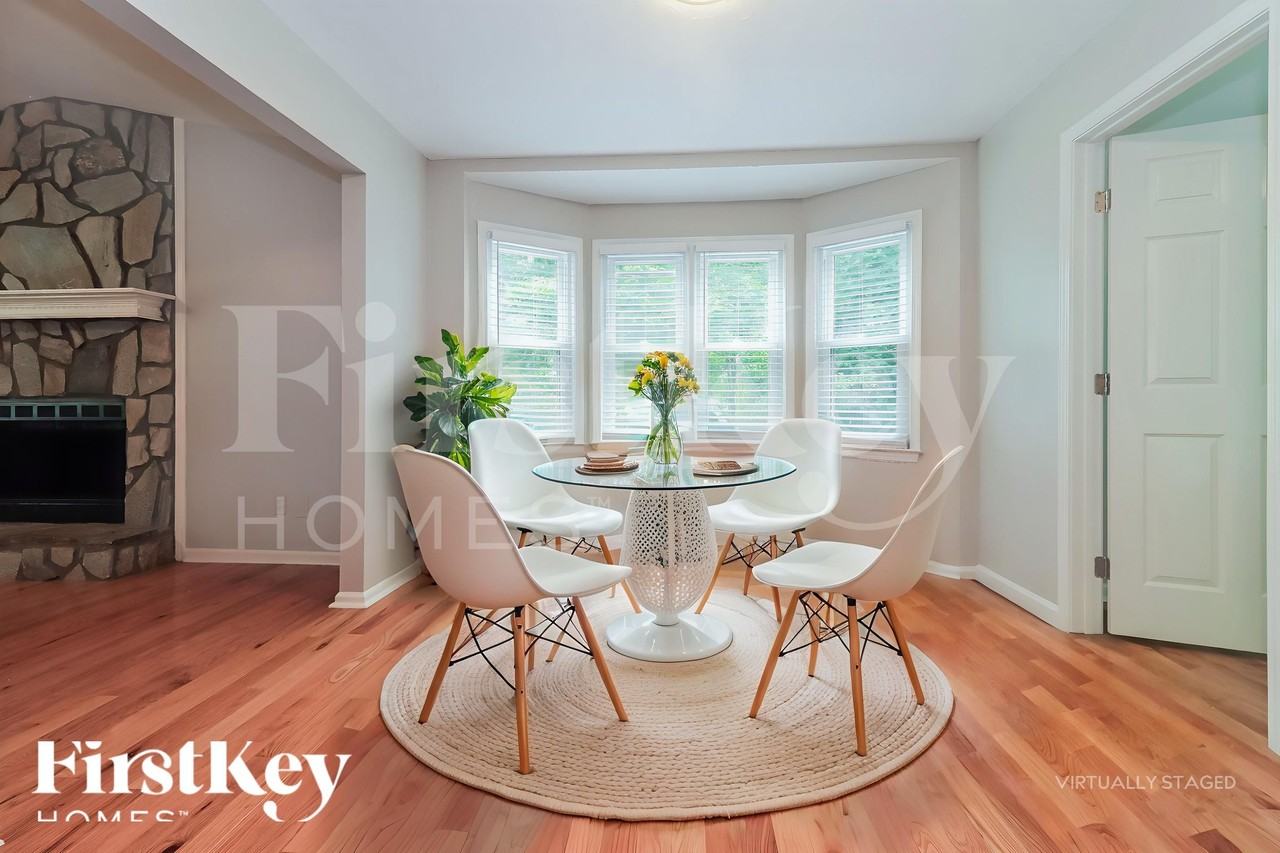 124 Spring Dr - Photo 6 of 18