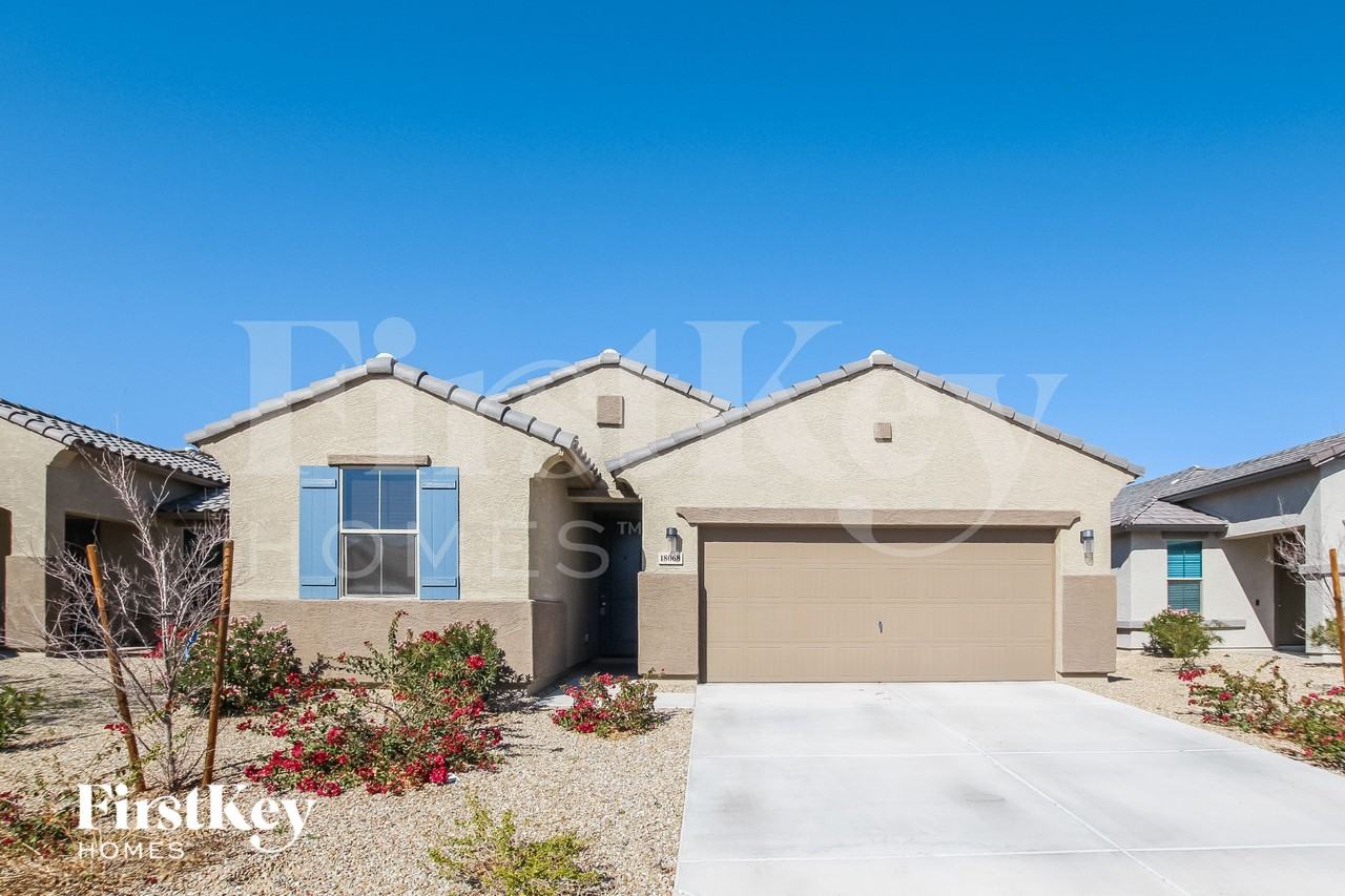 18068 W Tina Ln - Photo 2 of 16