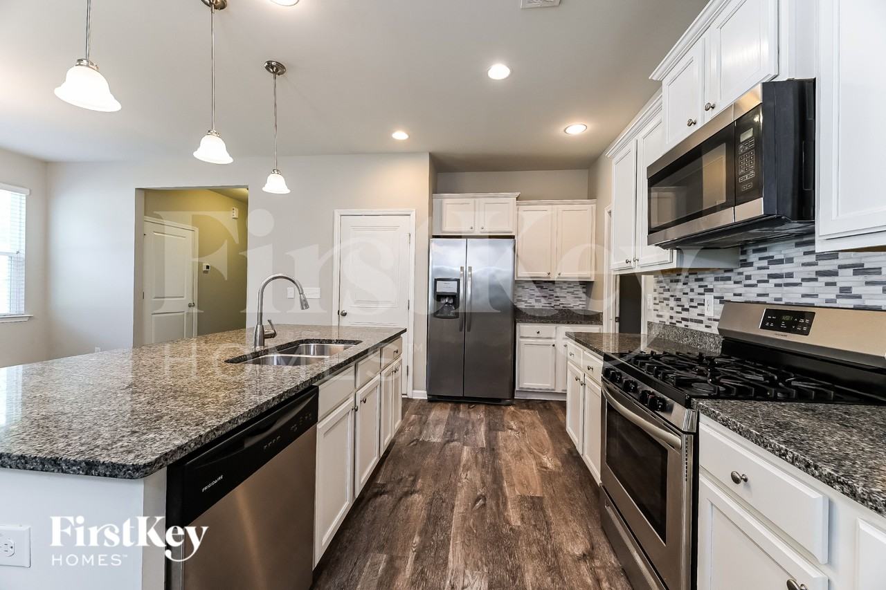 301 Mincy St - Photo 5 of 16