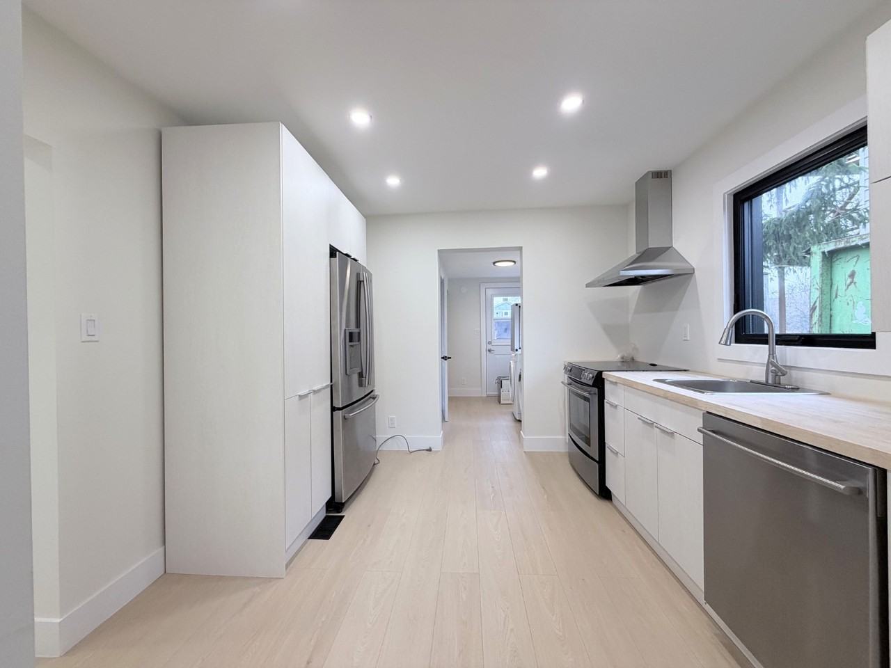 190 Fruitland Rd - Photo 2 of 32