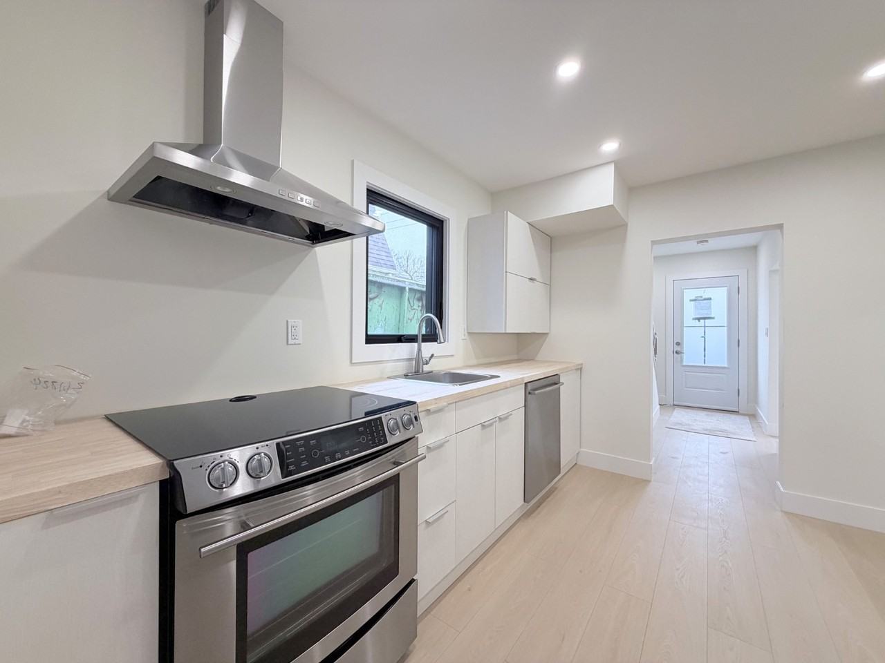 190 Fruitland Rd - Photo 3 of 32