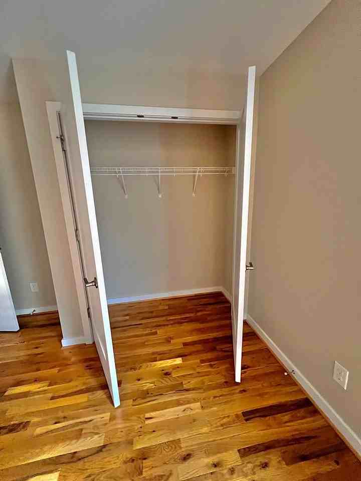 630 Park Lane - Photo 5 of 11