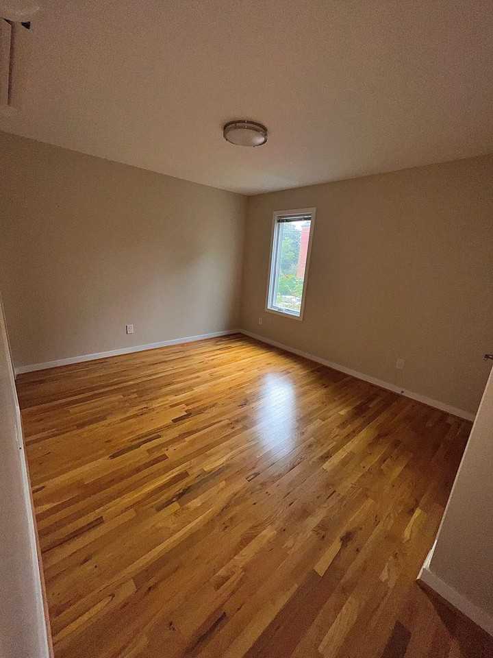 630 Park Lane - Photo 6 of 11