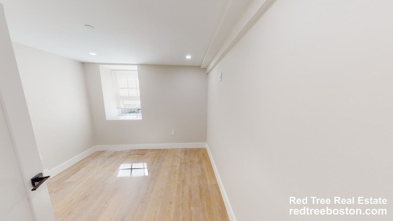 93 Williston Rd #1 - Photo 5 of 11