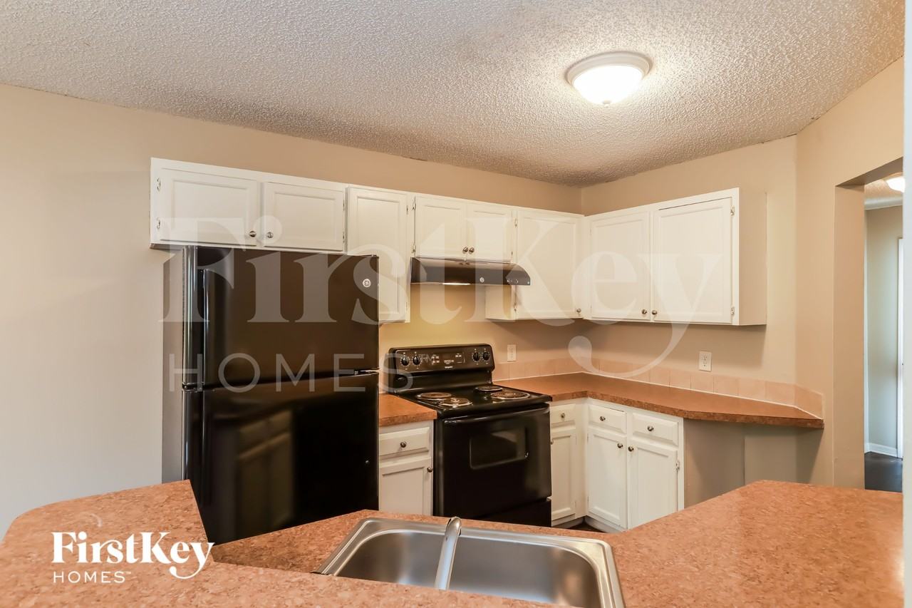 15013 Se 25th Ave - Photo 5 of 16