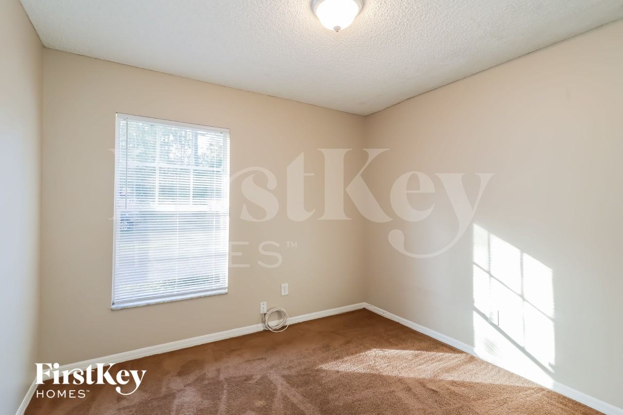 15013 Se 25th Ave - Photo 7 of 16