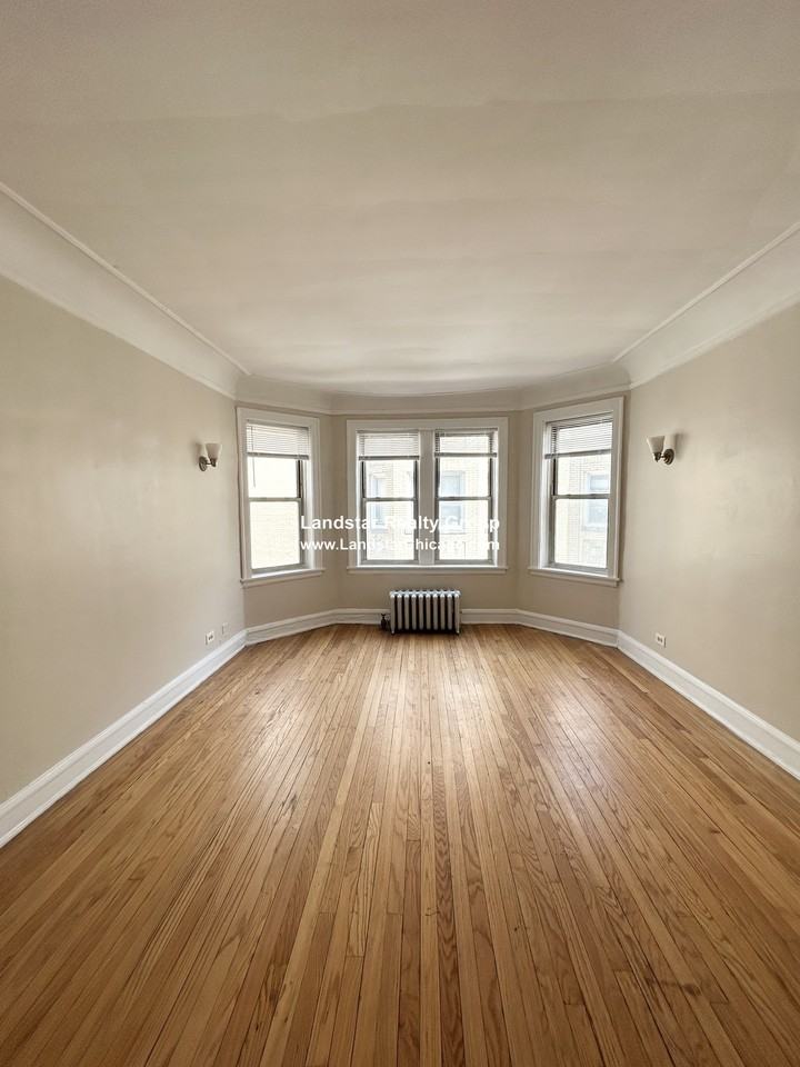 1806 W Farwell Ave #3B - Photo 3 of 17