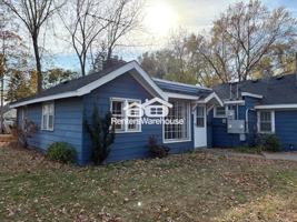 featured image of 305 1st Ave S #1