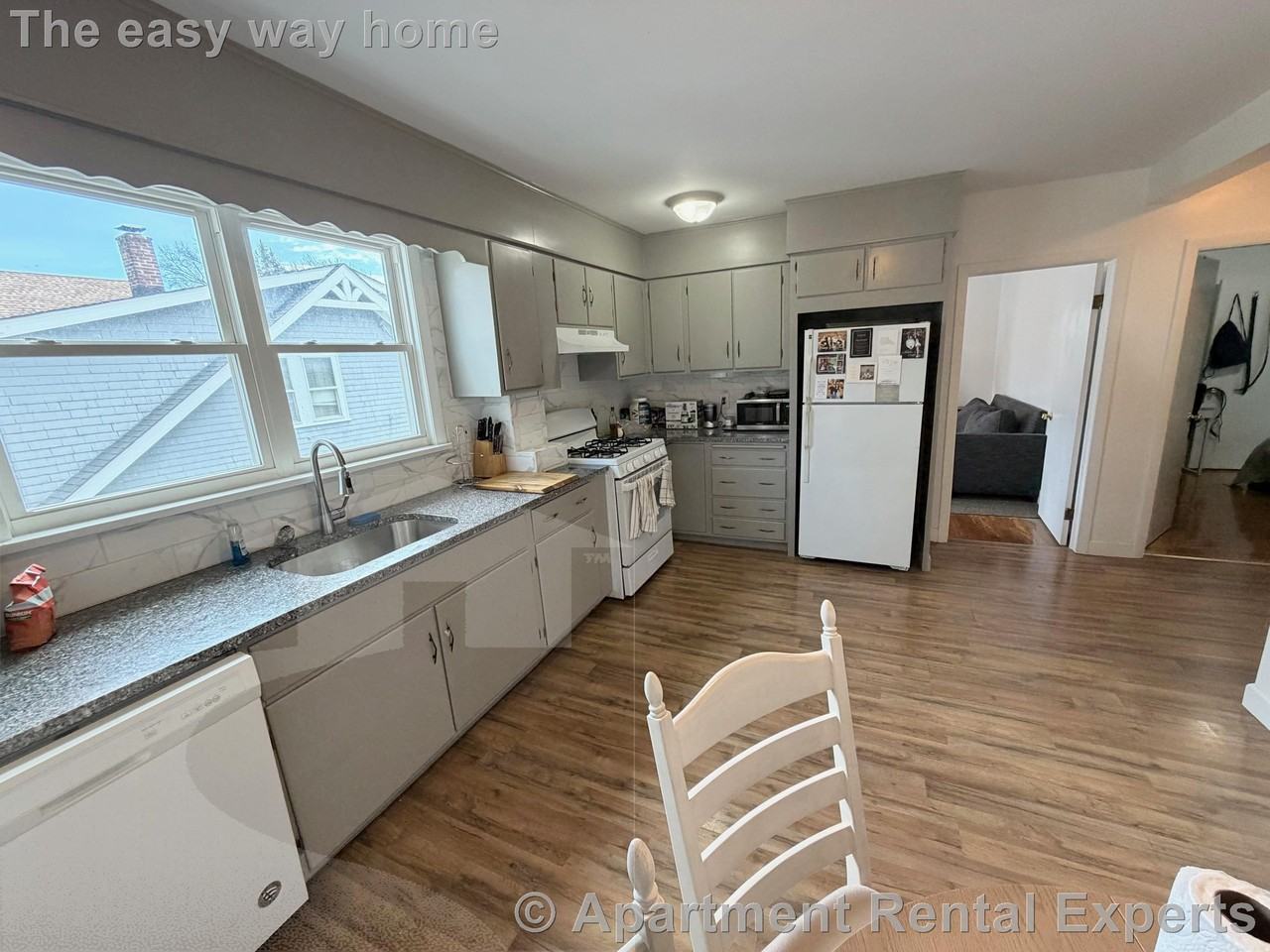 27 Conwell Ave #2 - Photo 2 of 14