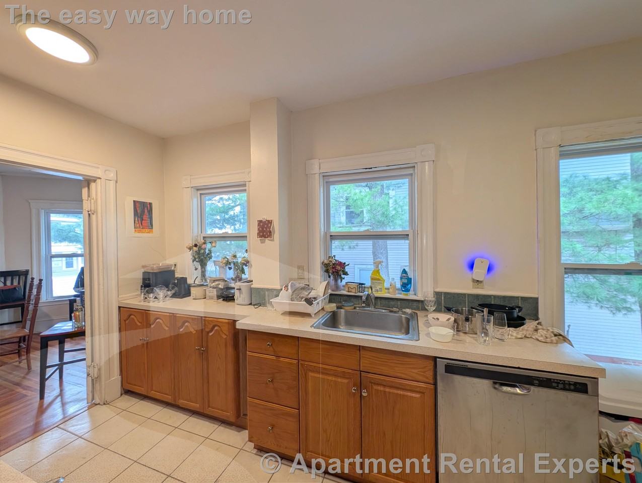 16 Curtis Ave - Photo 3 of 27