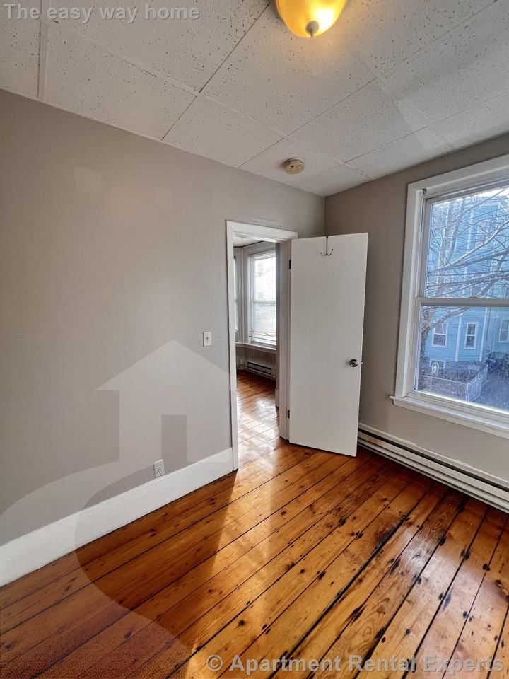 9 School St #2 - Photo 2 of 14