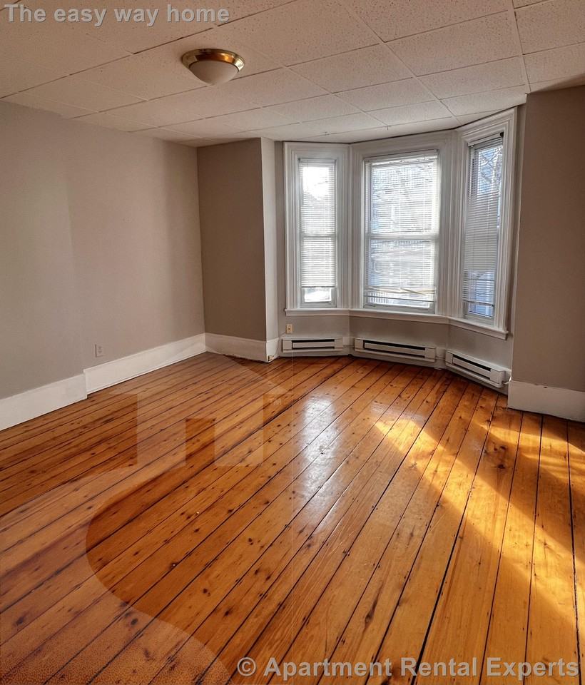 9 School St #2 - Photo 4 of 14