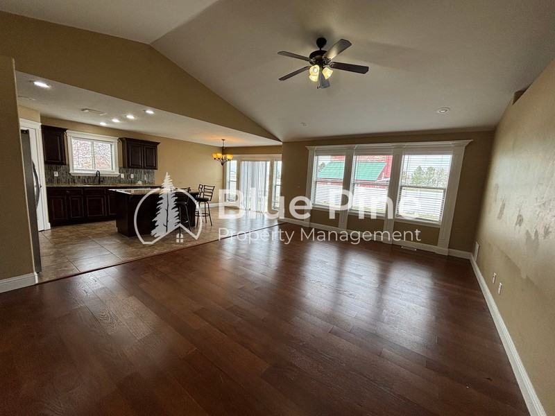 6020 Bryson Ln - Photo 2 of 24