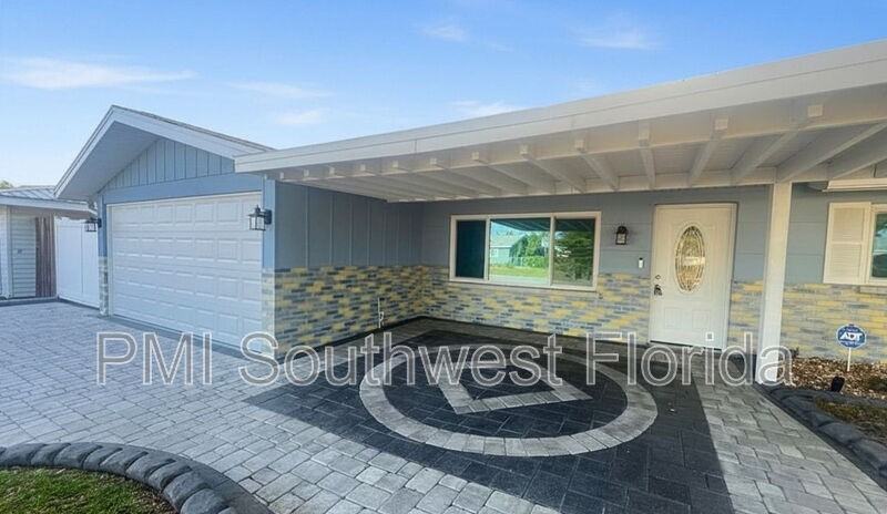 5521 Yorkshire Way - Photo 3 of 35