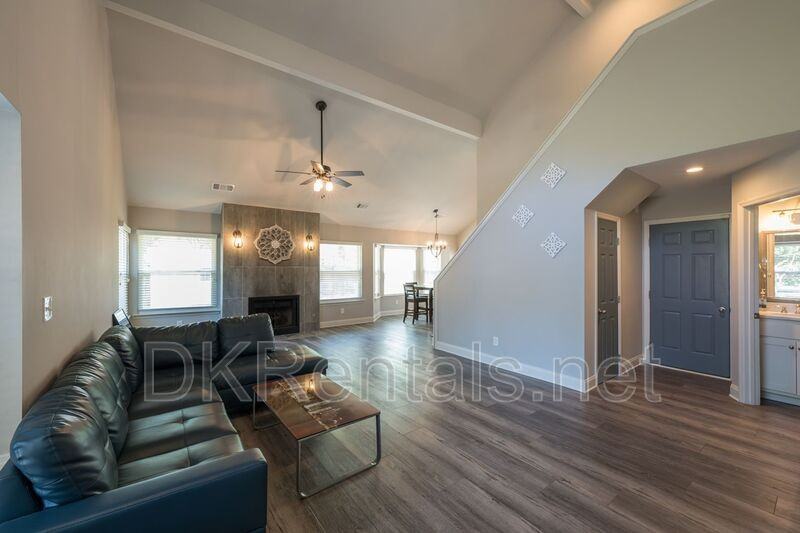 898 Halston Ct - Photo 3 of 24