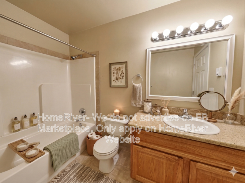 3211 S Regal St #5 - Photo 4 of 18