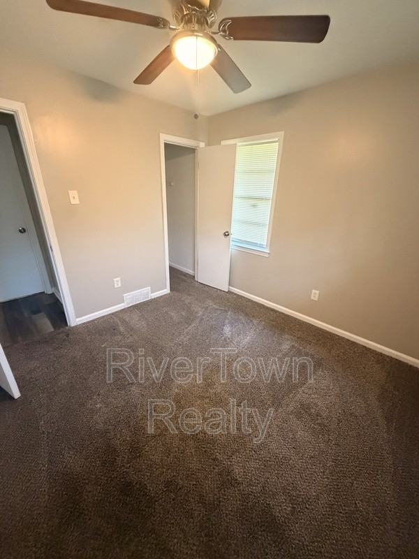 3535 Debby Dr - Photo 6 of 12