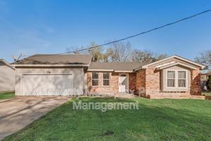 featured image of 1303 S Medora St #4RENT