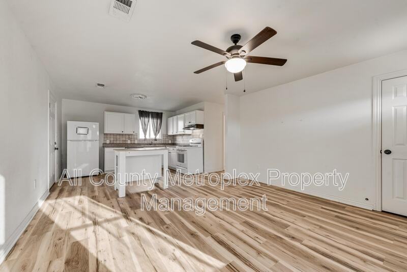 1303 S Medora St #4RENT - Photo 3 of 12