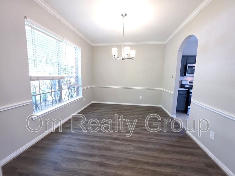 17207 Rancho Verde Way - Photo 3 of 21