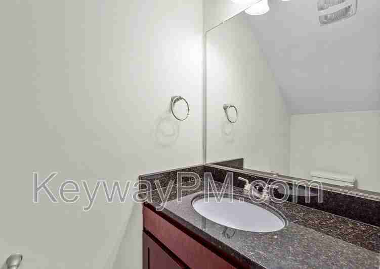 2055 Reserve Ln - Photo 5 of 19