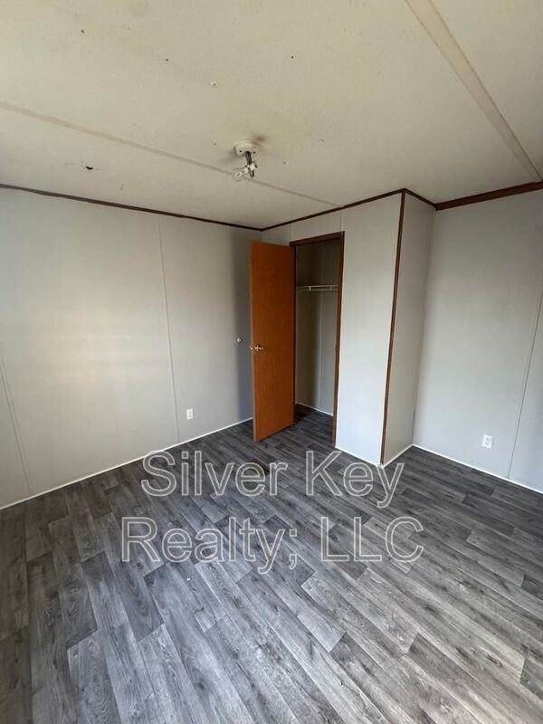 901 Eastanallee Ave #A - Photo 7 of 13