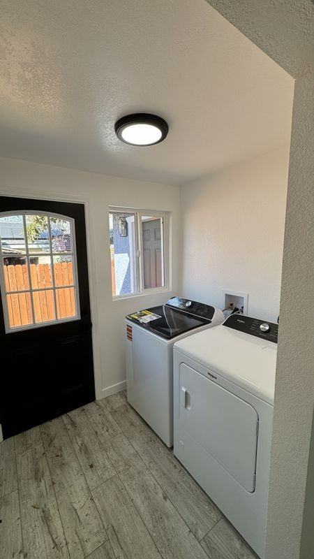 5325 Latham St - Photo 2 of 3
