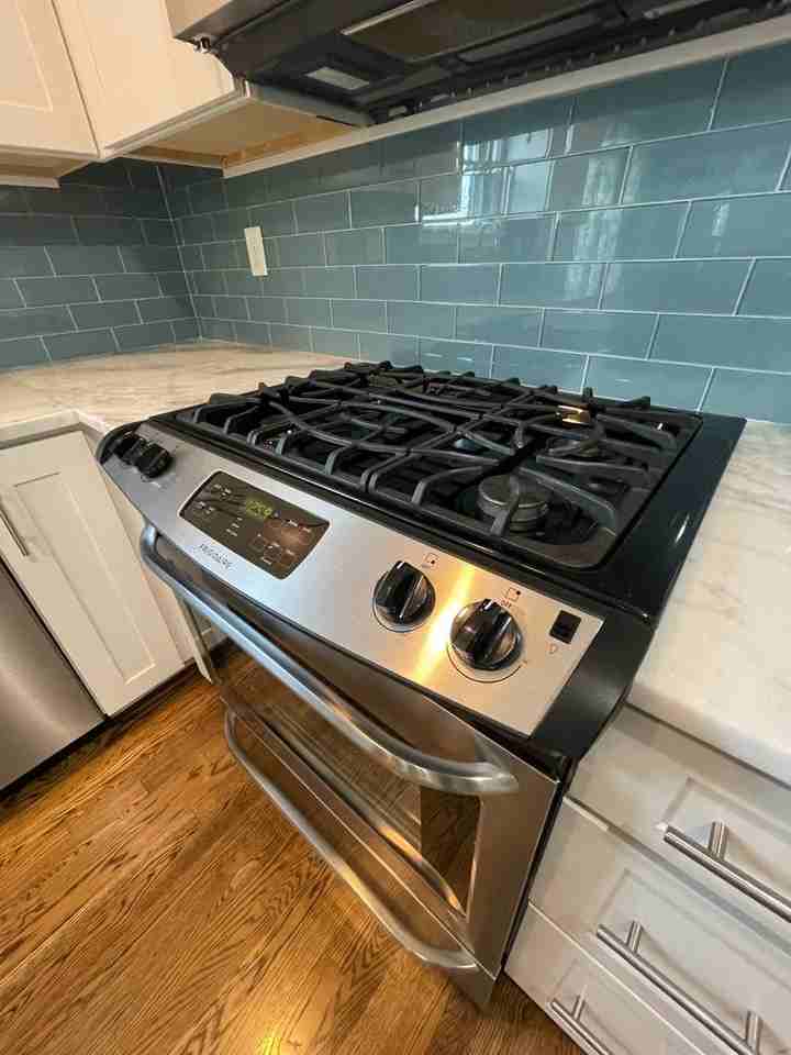 726 Powers Ave - Photo 2 of 22