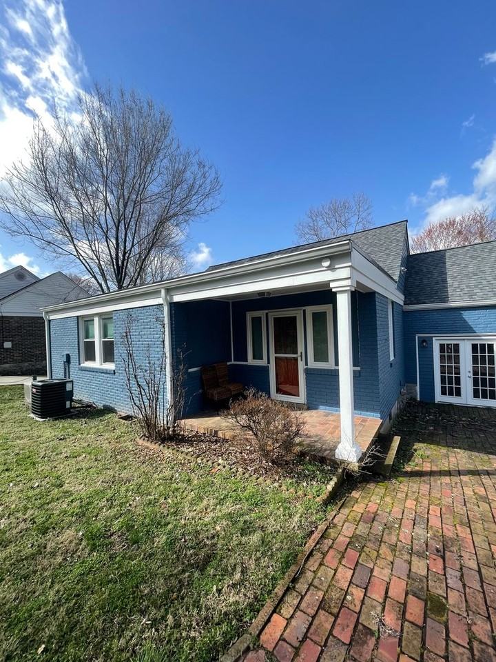 726 Powers Ave - Photo 5 of 22