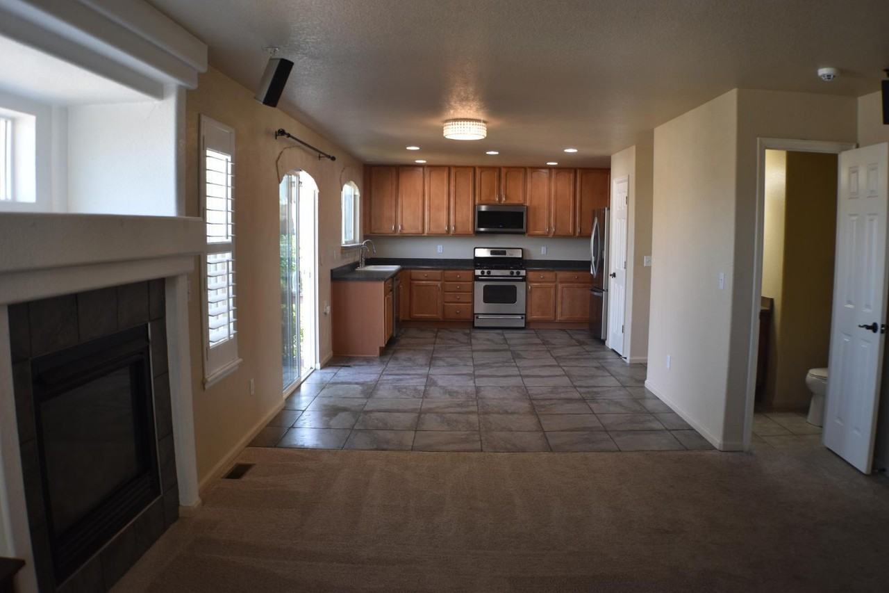 8305 Cedar Chase Dr - Photo 5 of 30