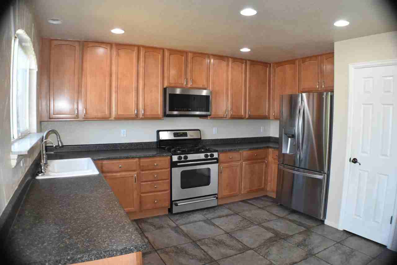 8305 Cedar Chase Dr - Photo 7 of 30