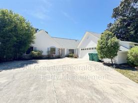 710 Swan Ln - Photo 1 of 1