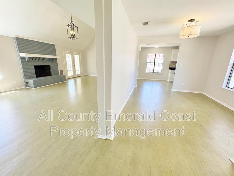 710 Swan Ln - Photo 7 of 50