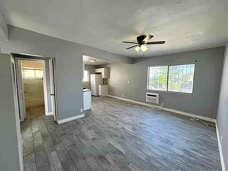 120 W 73rd St #4 - Photo 2 of 3