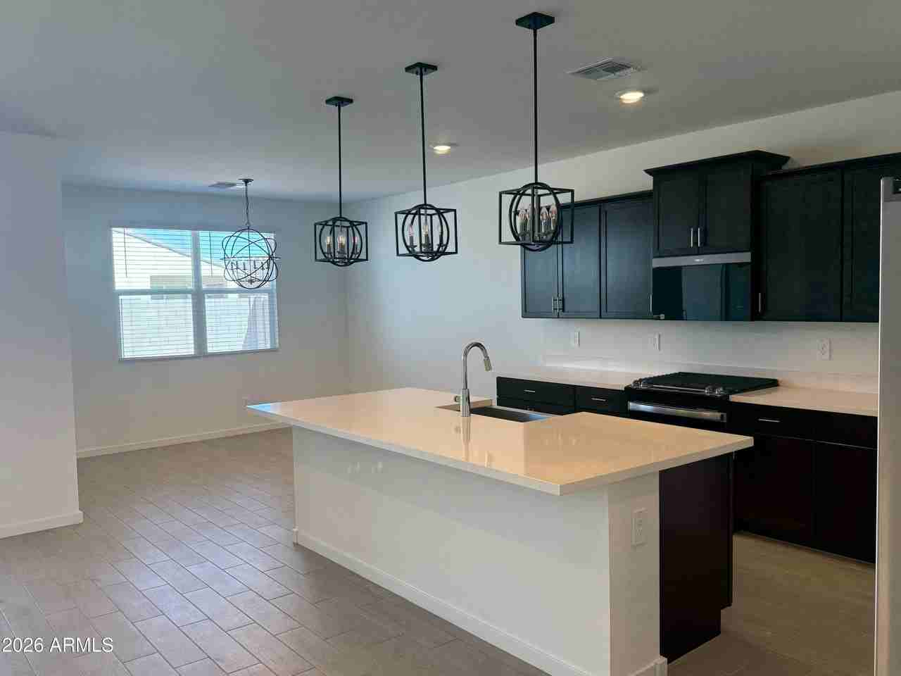 2478 E Grenache Rd - Photo 3 of 34