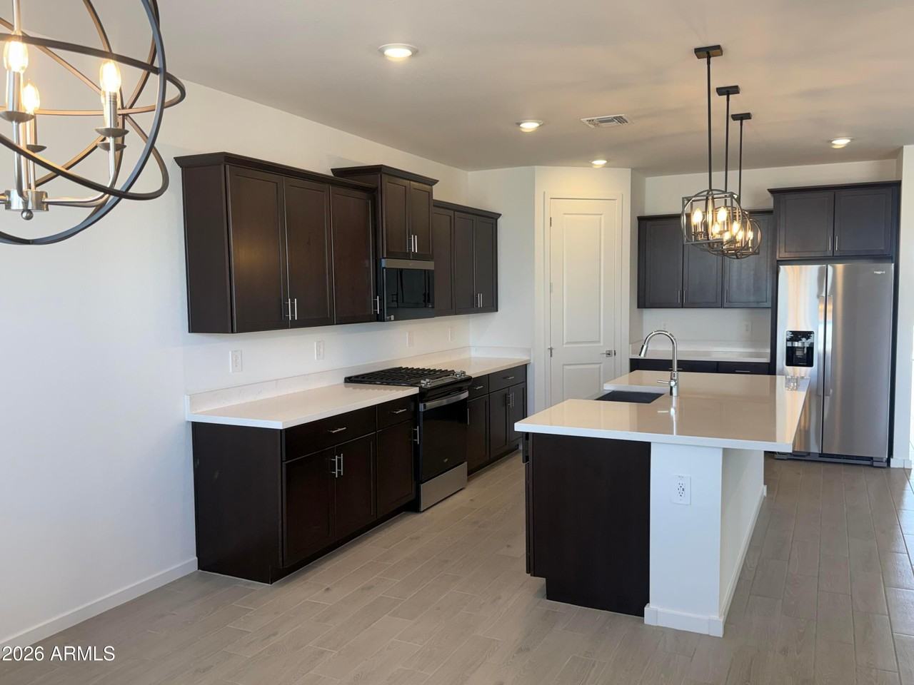 2478 E Grenache Rd - Photo 4 of 34