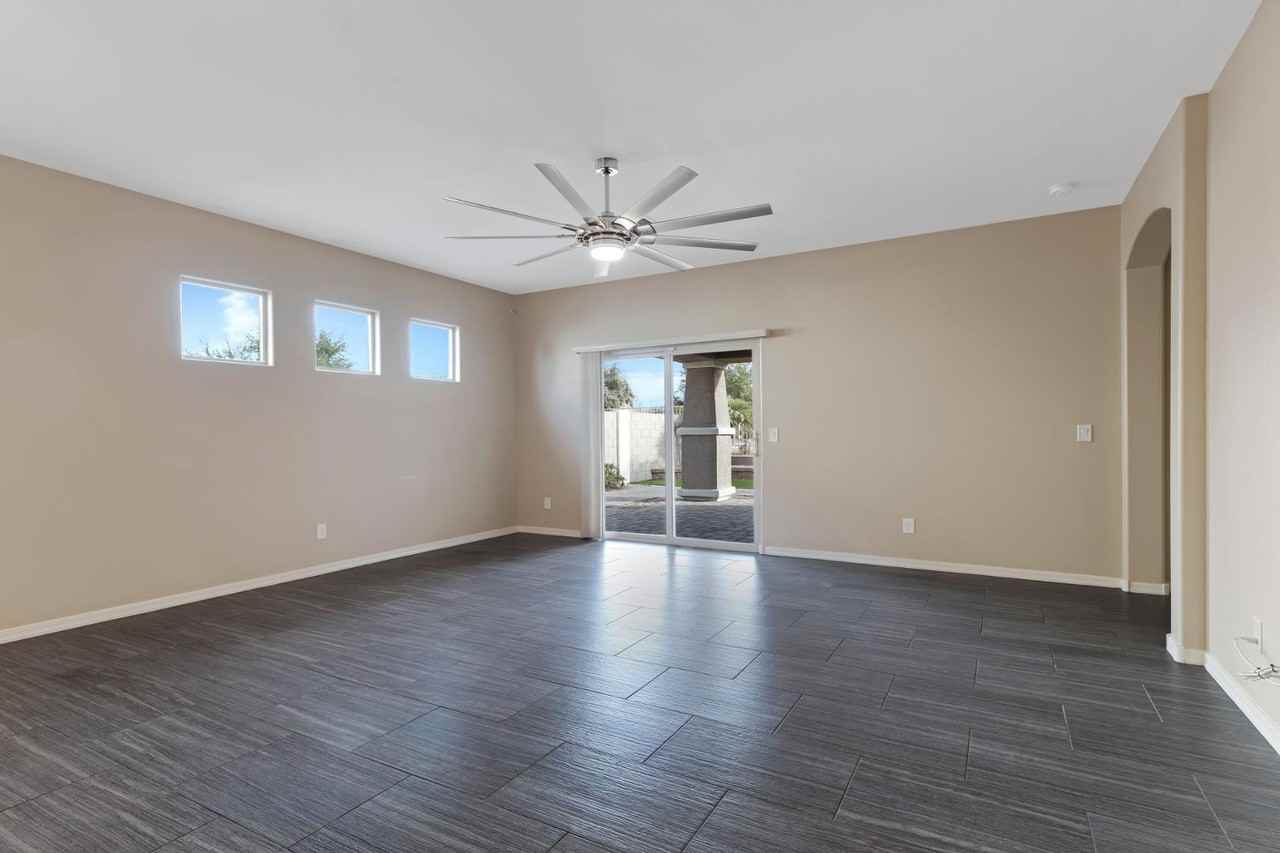 26239 N 166th Ave - Photo 6 of 50