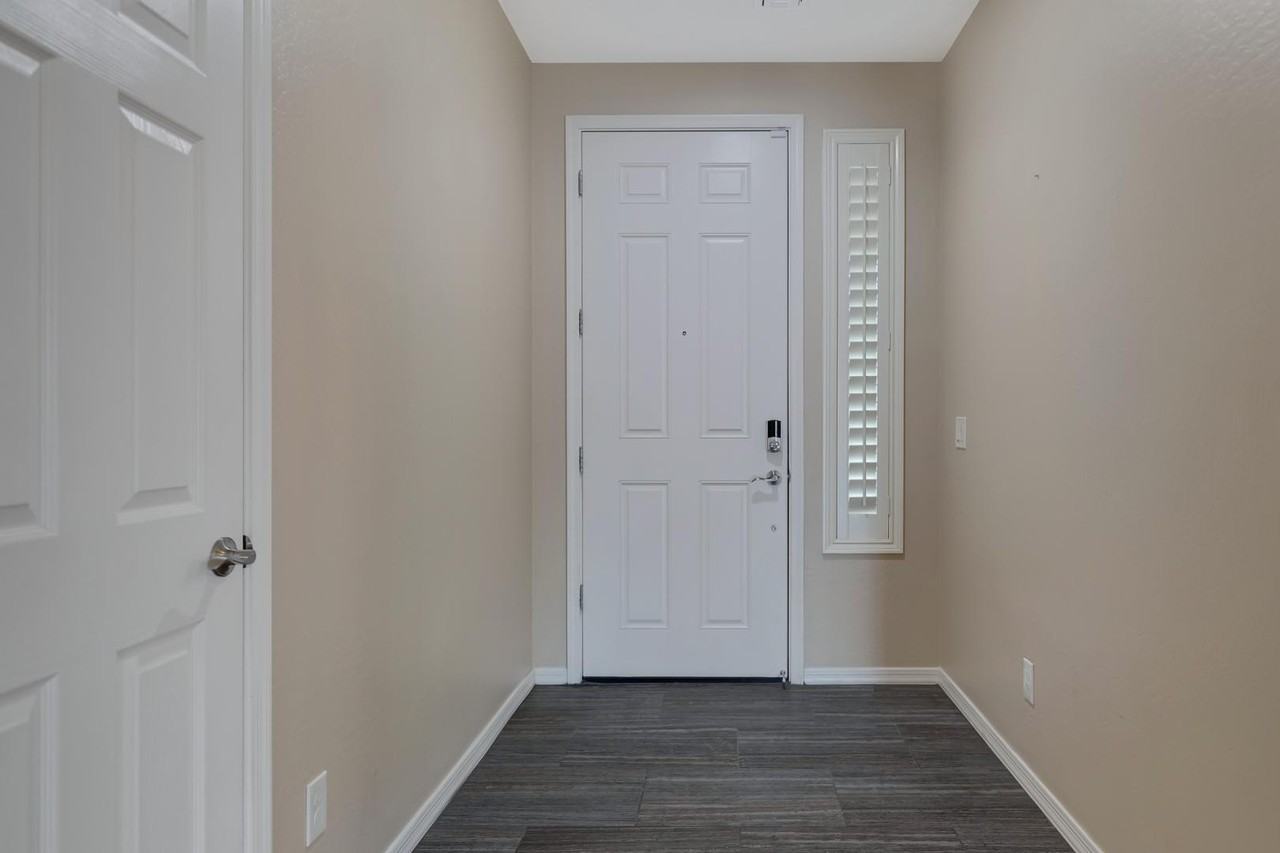 26239 N 166th Ave - Photo 7 of 50