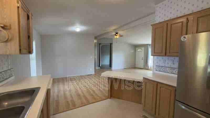 2032 Ne Klamath Ave - Photo 6 of 31