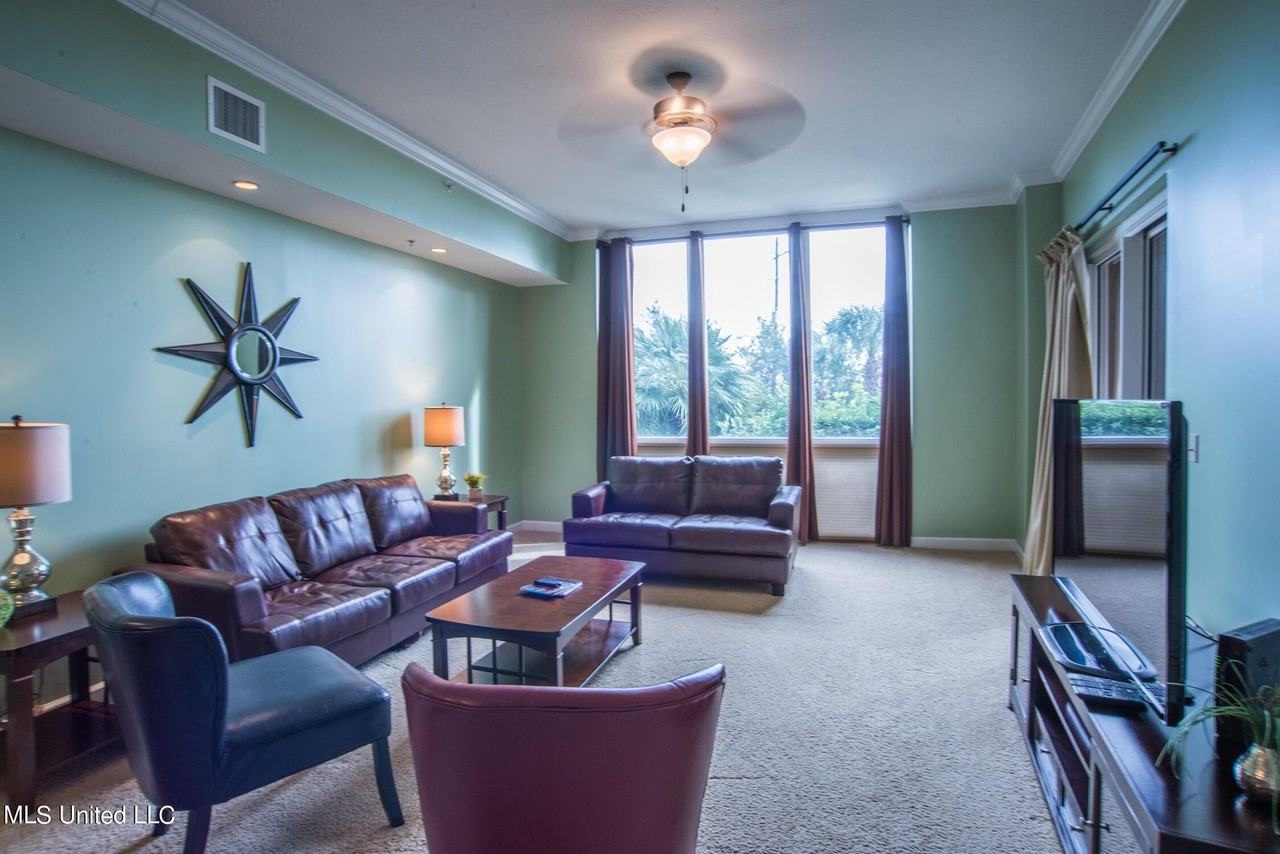 1200 Beach Dr - Photo 4 of 17