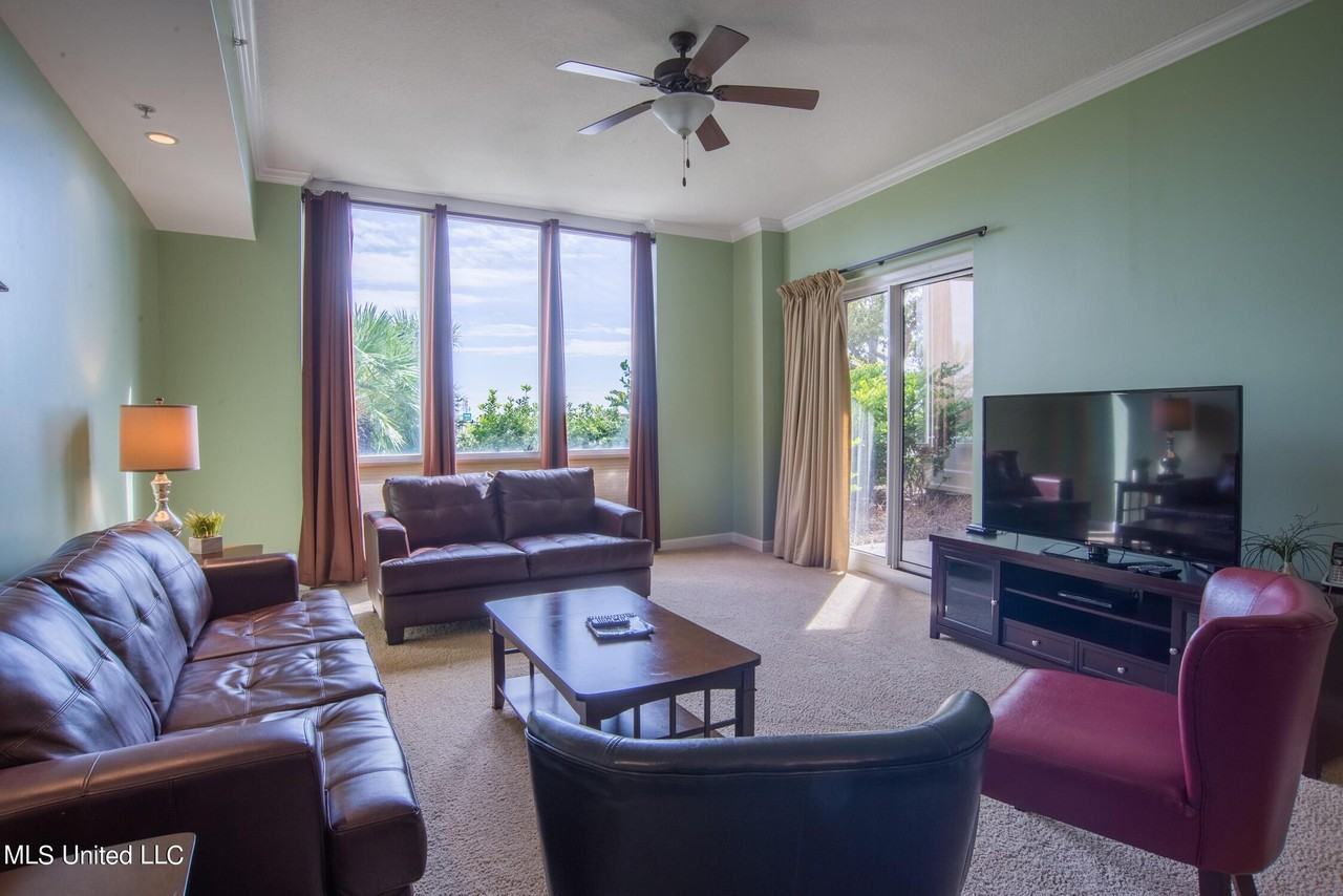 1200 Beach Dr - Photo 6 of 17