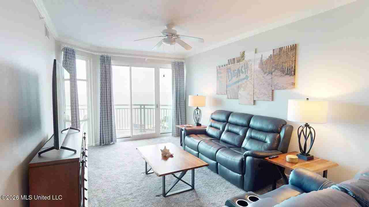 2230 Beach Dr - Photo 5 of 26