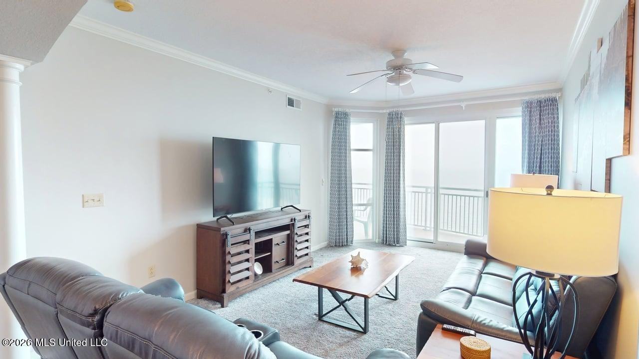 2230 Beach Dr - Photo 7 of 26