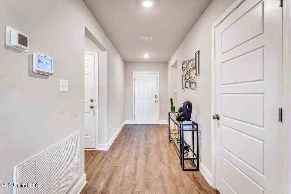 10429 Willow Leaf Dr - Photo 2 of 23