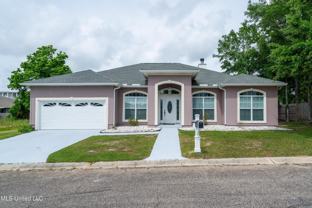 24 Pelican Cove Ln - Photo 1 of 1