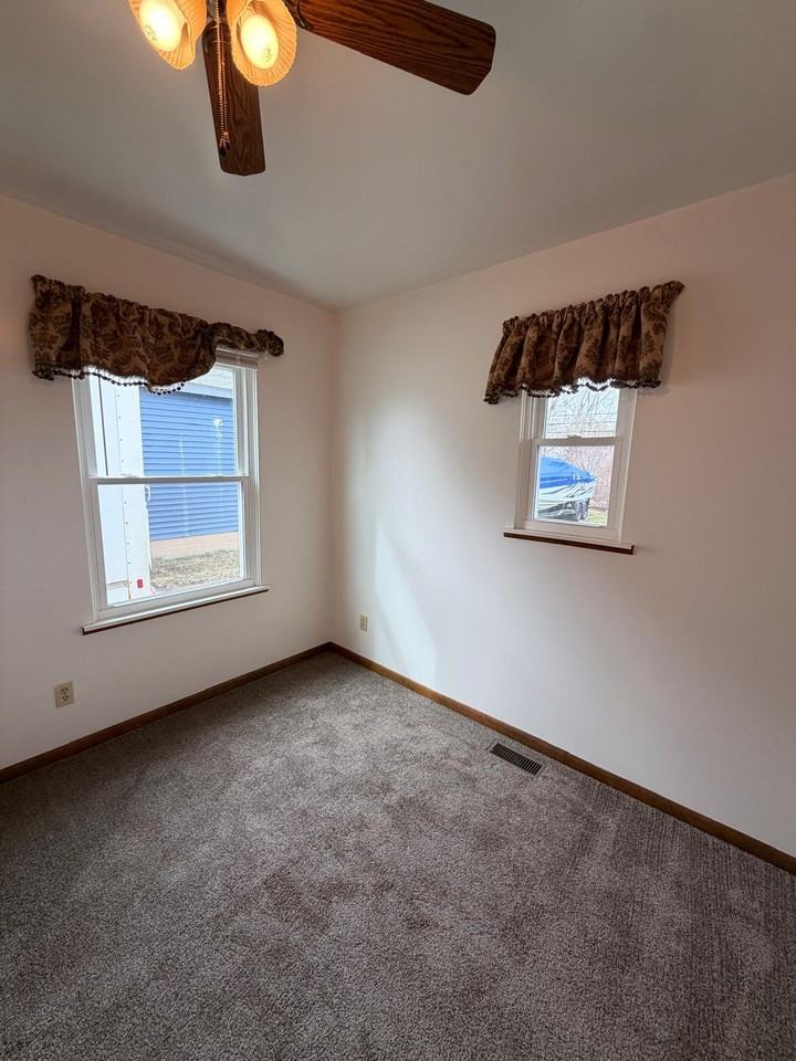 108 W Brooklyn Ave #1 - Photo 4 of 16